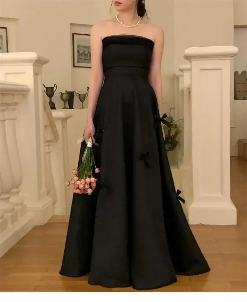 Рисунок 3 - Атласные свадебные платья Классическое