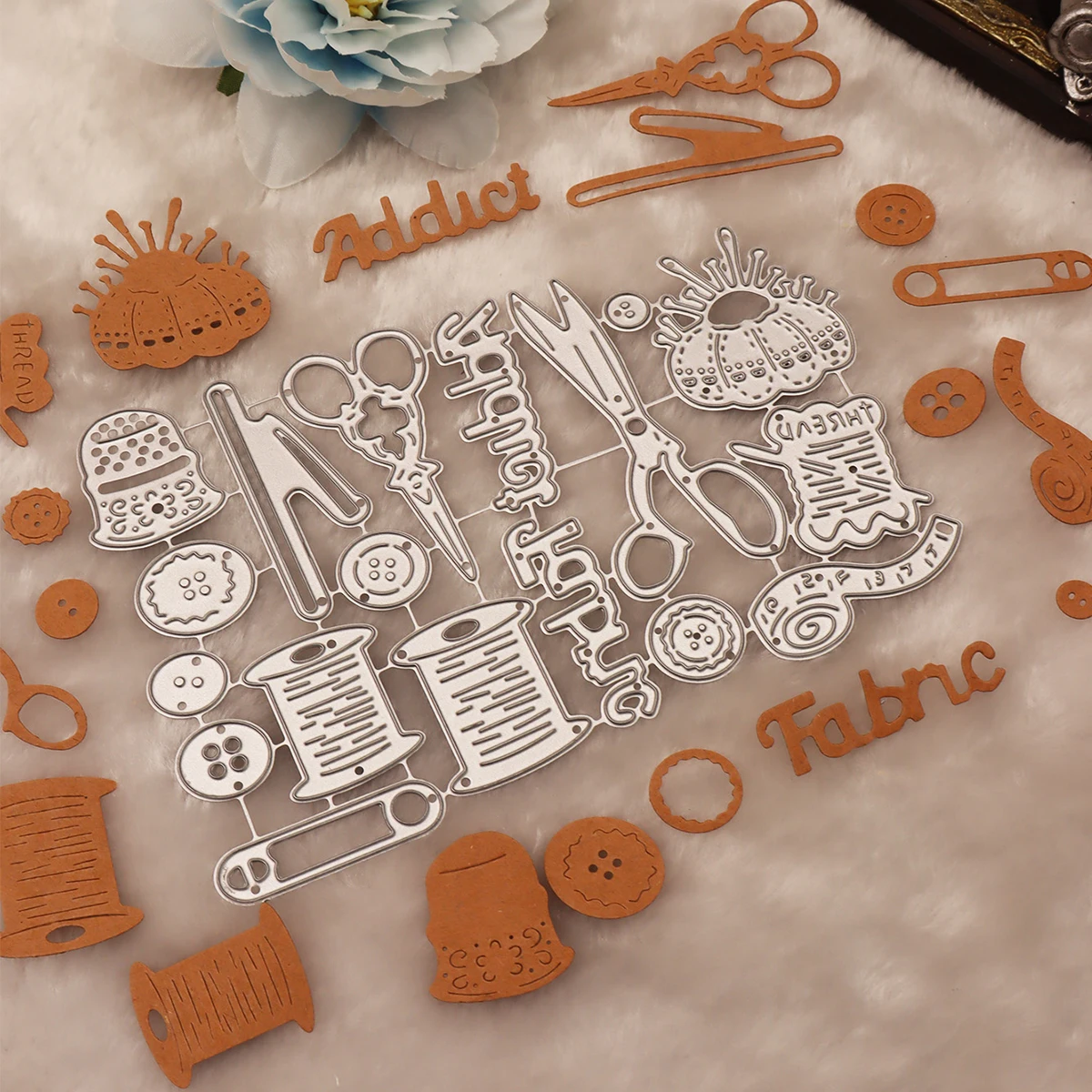 Image 6: Outils de couture ciseaux aiguille et fil matrices de découpe en métal Scrapbooking carte de bricolage artisanat de gaufrage décoratif 2025 nouveautés