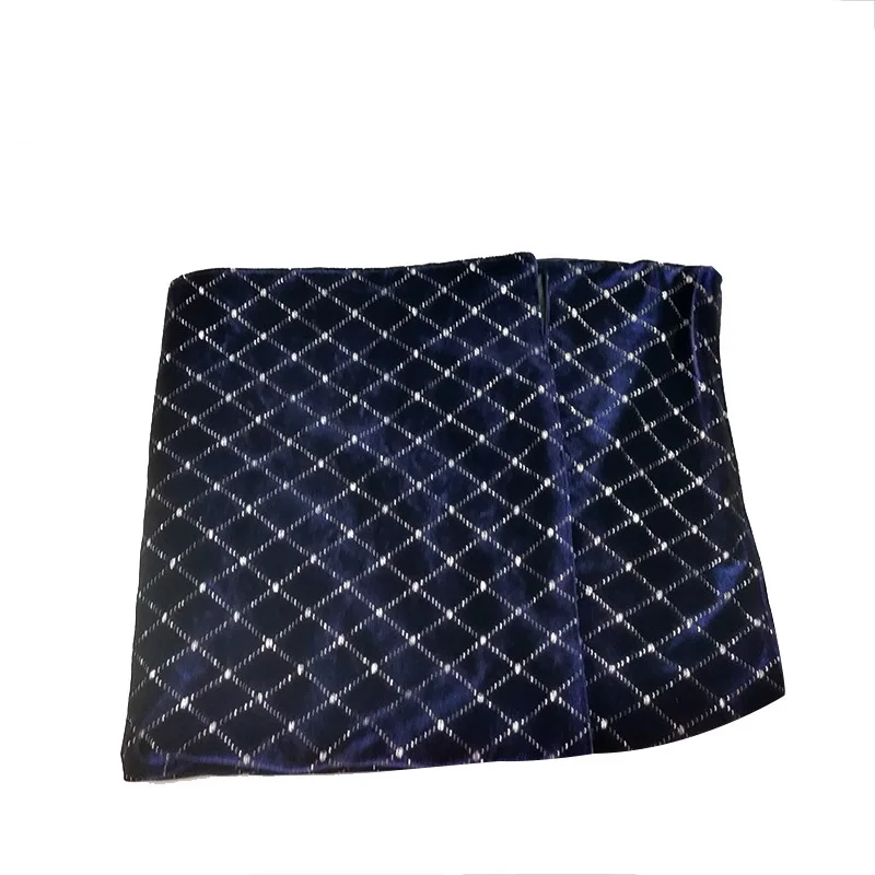 マジックスカーフマジックトリックステージは、キャンディーオブジェクトに消えるバニッシュマルギアのマジシャンのステージになります