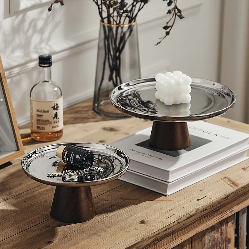 Round Cake Display …