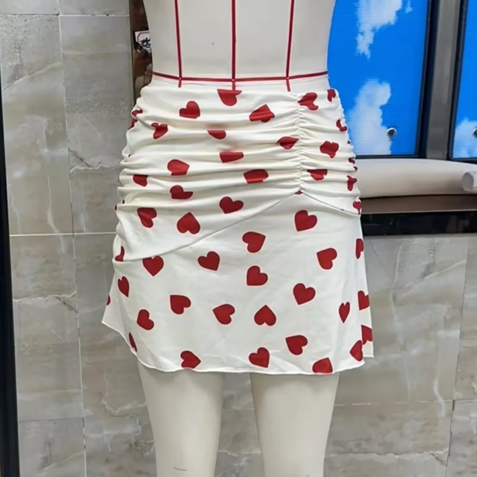 Summer High Waist Mini Skirts Fashion Women Ruffle Wrinkled Heart Print Skirts Streetwear