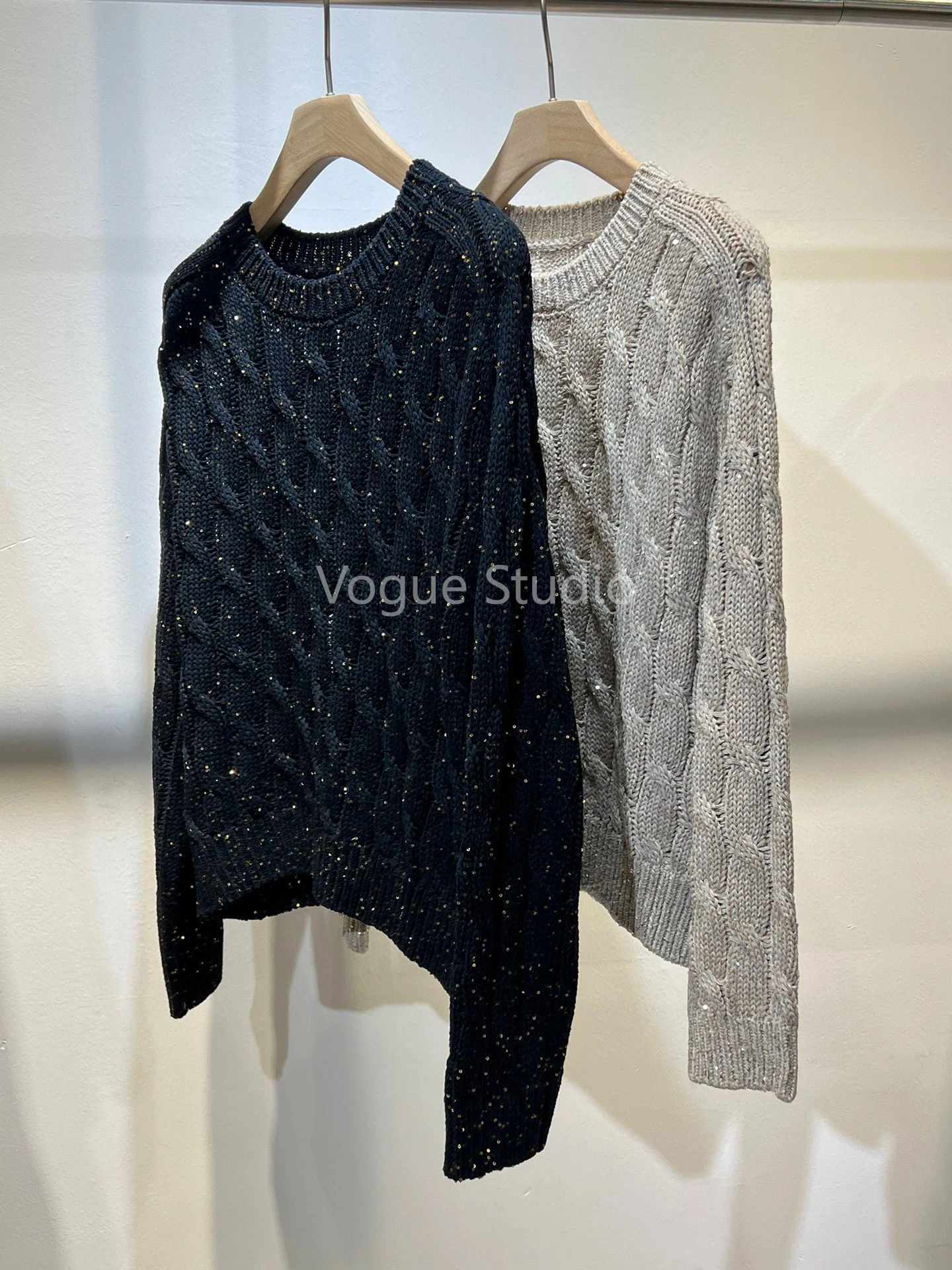 Summer casual sequinned knitted long sleeve sweater