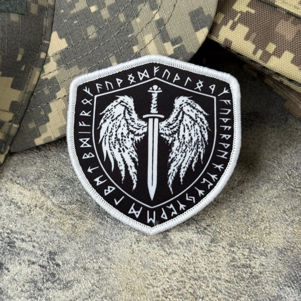 Parche táctico alado espada – insignia con sujeción de gancho