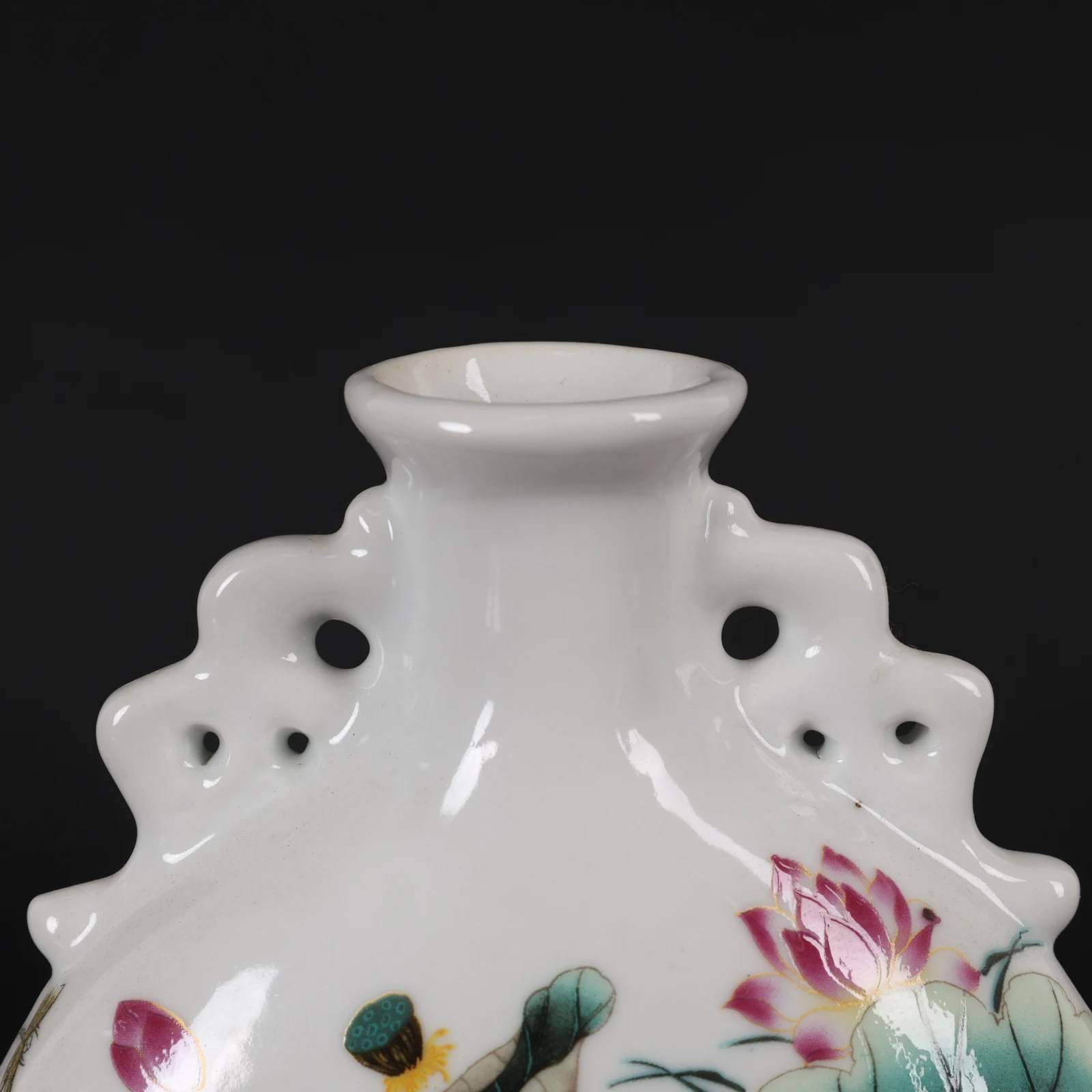 الخزف الصيني القديم، البط الماندرين الوردي اللعب بنمط اللوتس زجاجة مسطحة صغيرة قابلة للجمع