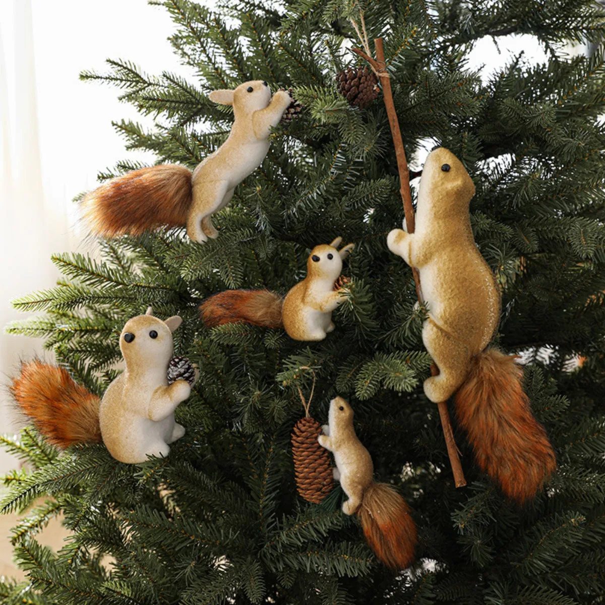 Furry Christmas Squirrel Ornaments Woodland Animal Faux Fur Plush Hanging Ornament Simulation Forest Animal Christmas Tree Decor