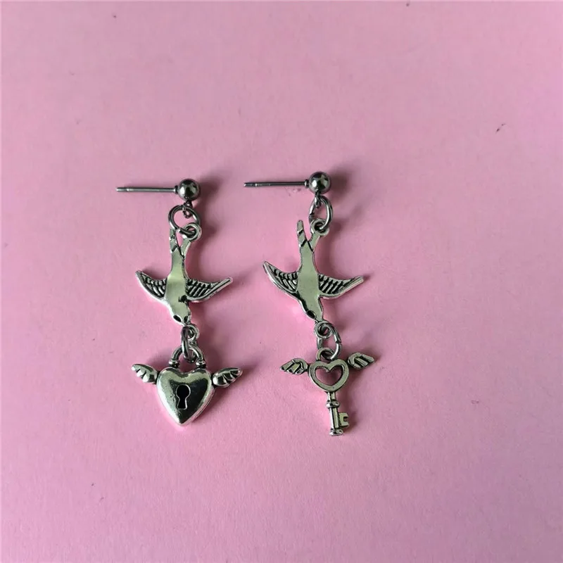 Niche Lovekey Magpie Angel Wings Heart Lock Key Earrings for Women Steel Needle Ins-Style Personalized Jewelry
