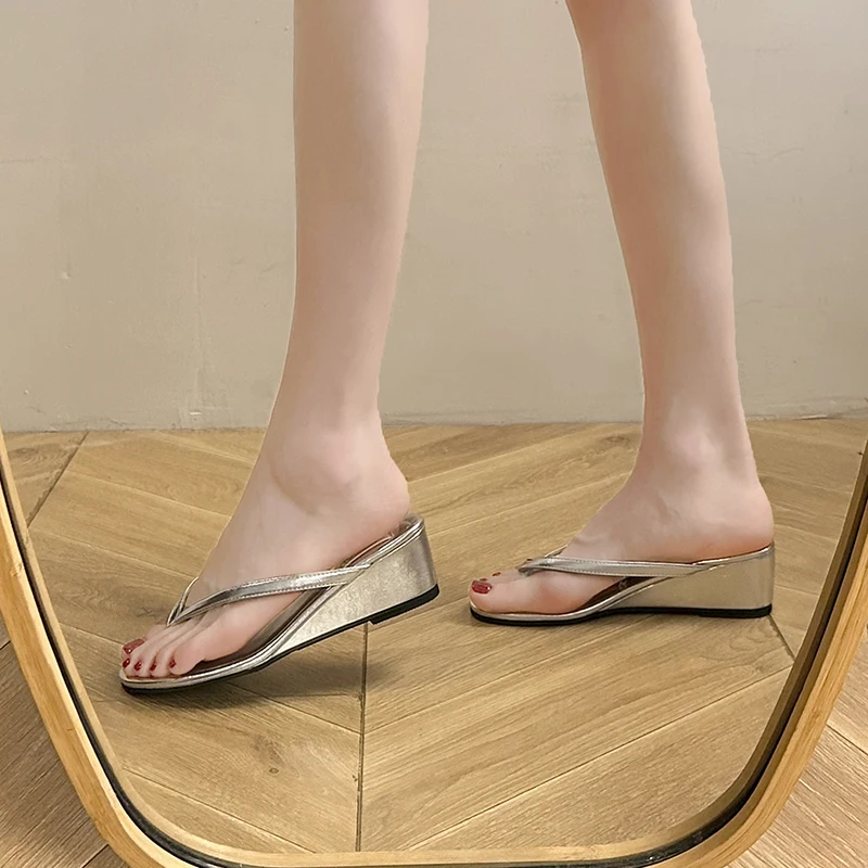 

Designer Summer Beach Women Clip Toe silvery Slippers Fashion Outdoor Slip On Wedges Heel Slides Female Flip Flop Ladies Shoes