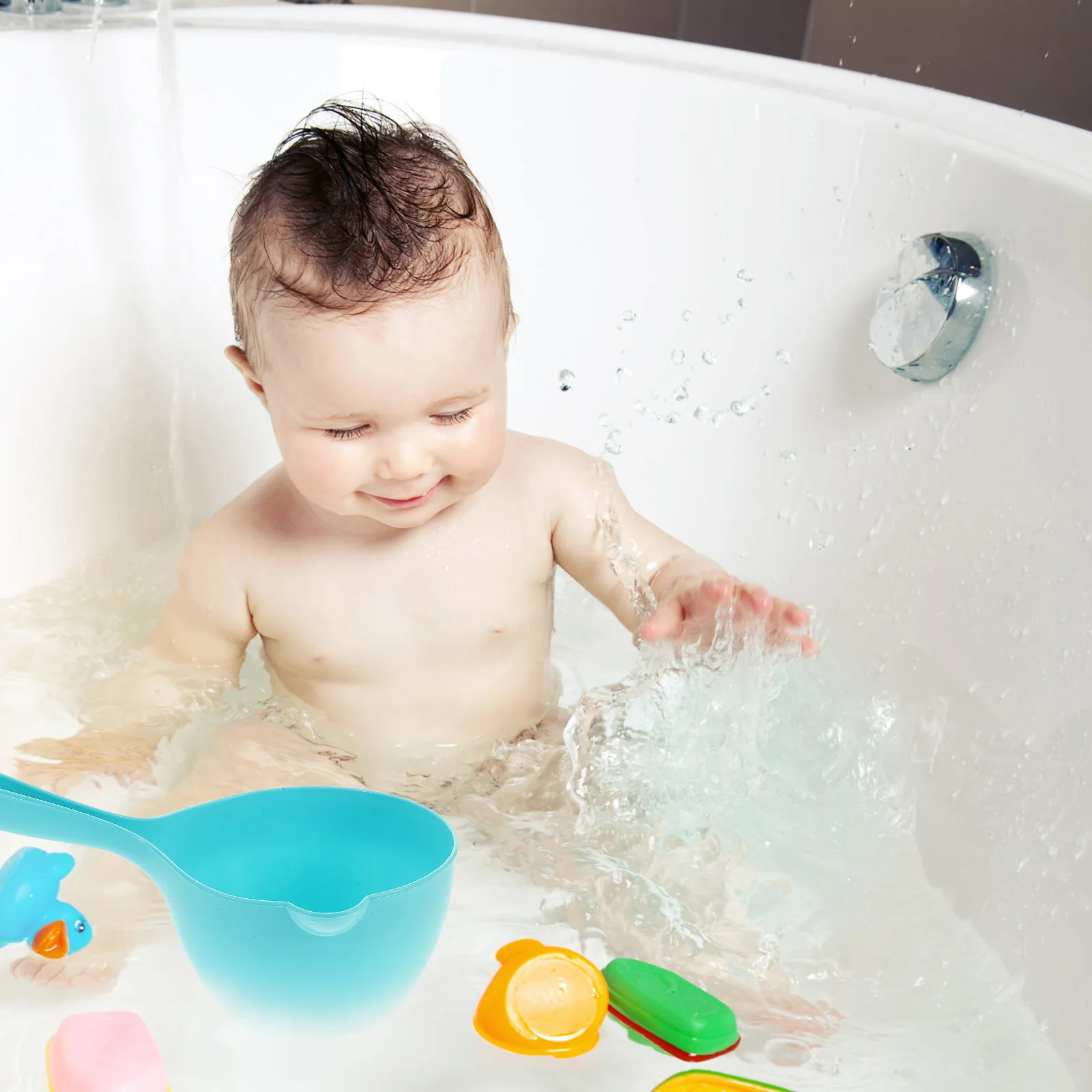 ทัพพีพลาสติกหนา 3 ชิ้น สำหรับใช้ในบ้าน ครัว ห้องน้ำ ทัพพีด้ามยาว น้ำหนักเบา อุปกรณ์ในครัวเรือนสำหรับการตั้งแคมป์