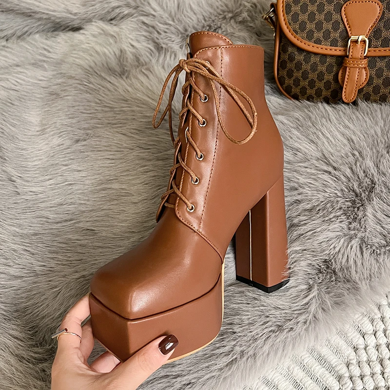 

2022 Brand Fashion Women Ankle Boots New Platform Sexy Chunky Heels Square Toe Thick Sole Classic Party Punk Style High Heels 45