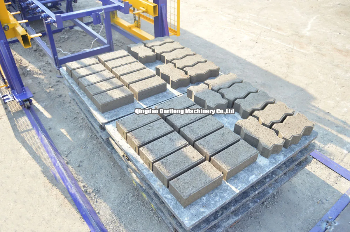 QT6-15 آلة رصف البلوك الخرساني آلات تصنيع الطوب الأوتوماتيكية آلات كتلة الخرسانة