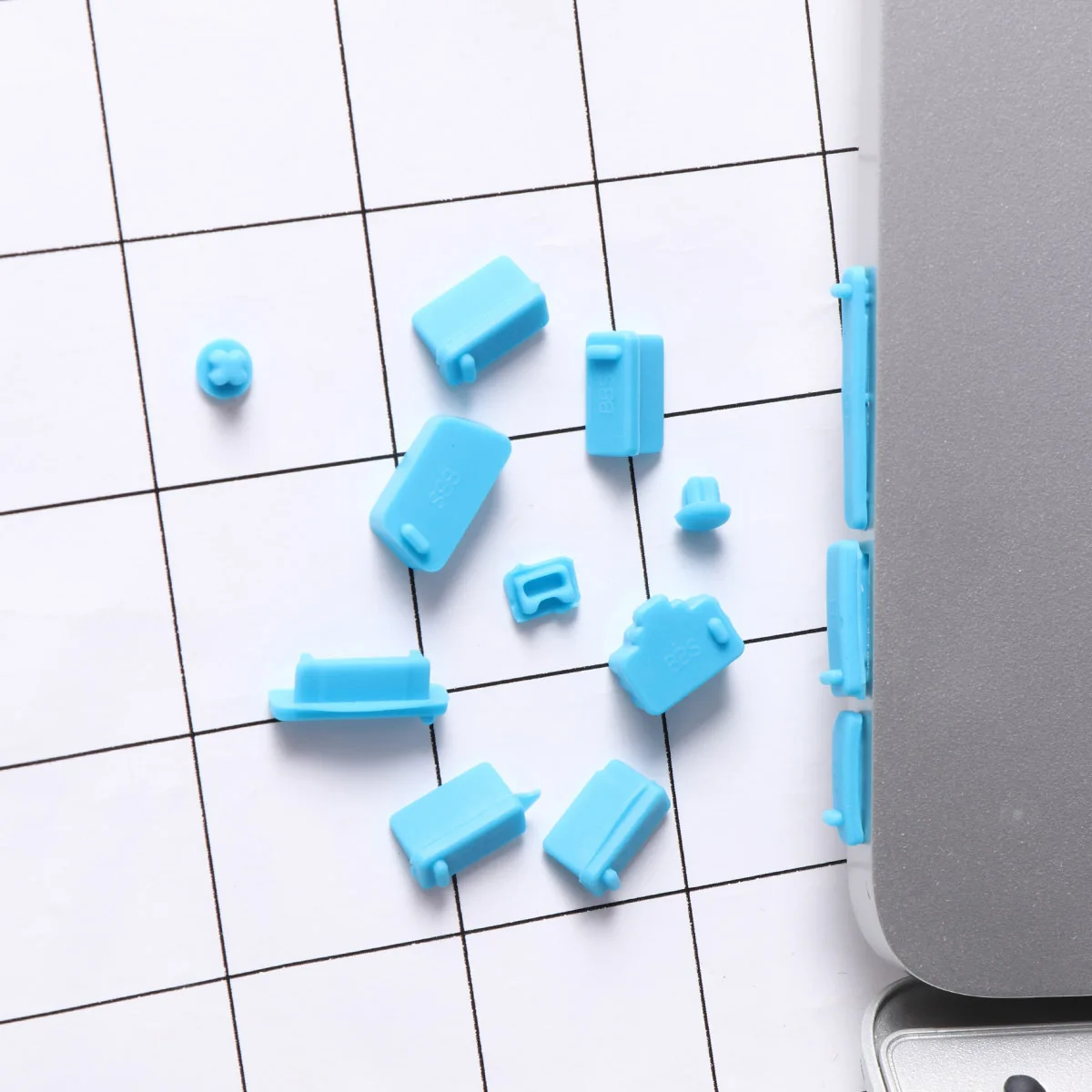 

13 шт. силиконовые заглушки для защиты USB-портов, термостойкие, для ноутбуков, компьютеров, мобильных устройств, разных цветов