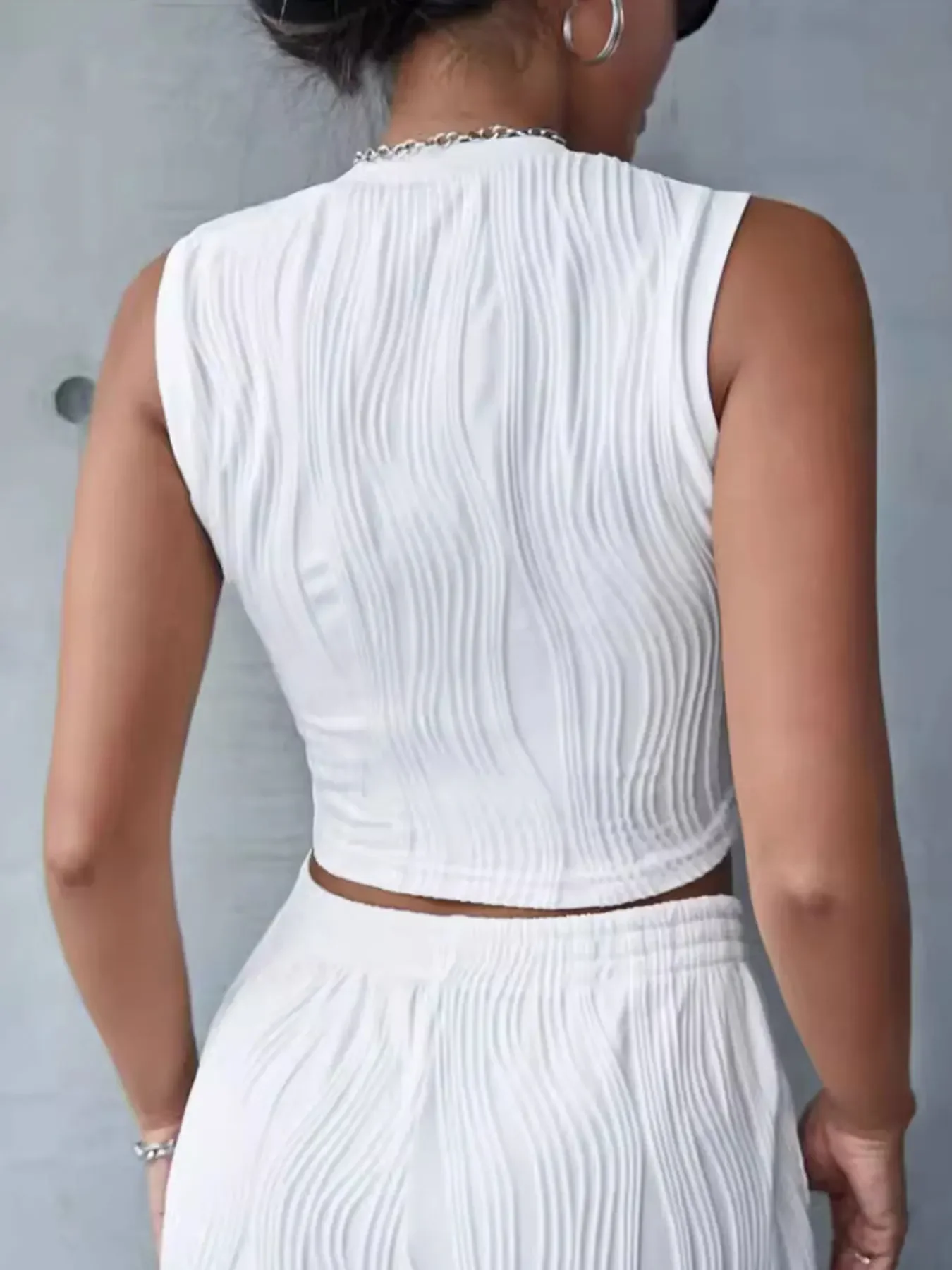 Pop Europe And The United States New Summer Women's Temperament Sleeveless Round-necked Slim-fit Women's Vest