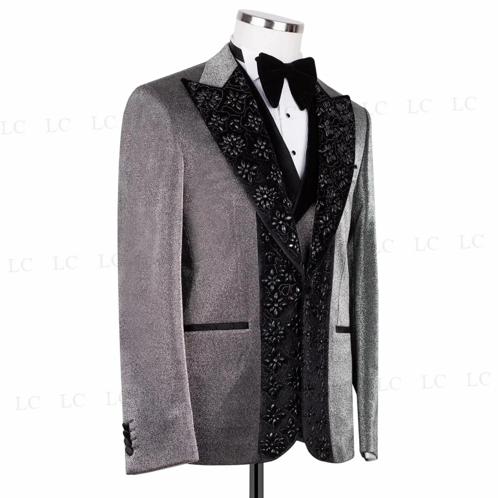 3 Pieces Men Suits Blazer Vest Pants Velvet Lapel One Button Custom Beads Diamonds Plus Size Formal Prom Wedding Groom Tailored