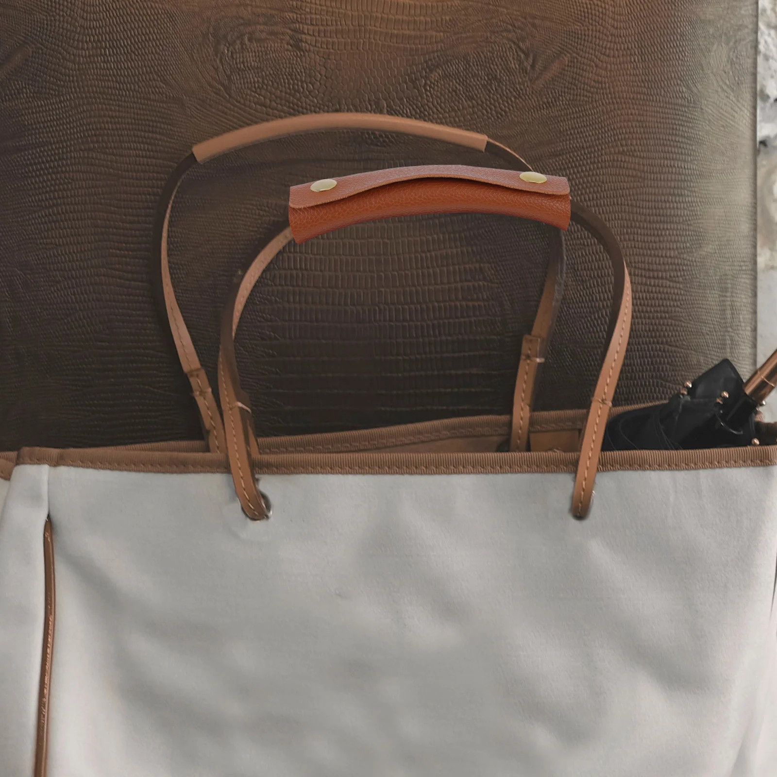 

1pc Shopping Bag Handle Cover Pu Soft Resilient Hand Protection For Heavy Bags Grocery Carrier Basket Grip Saver