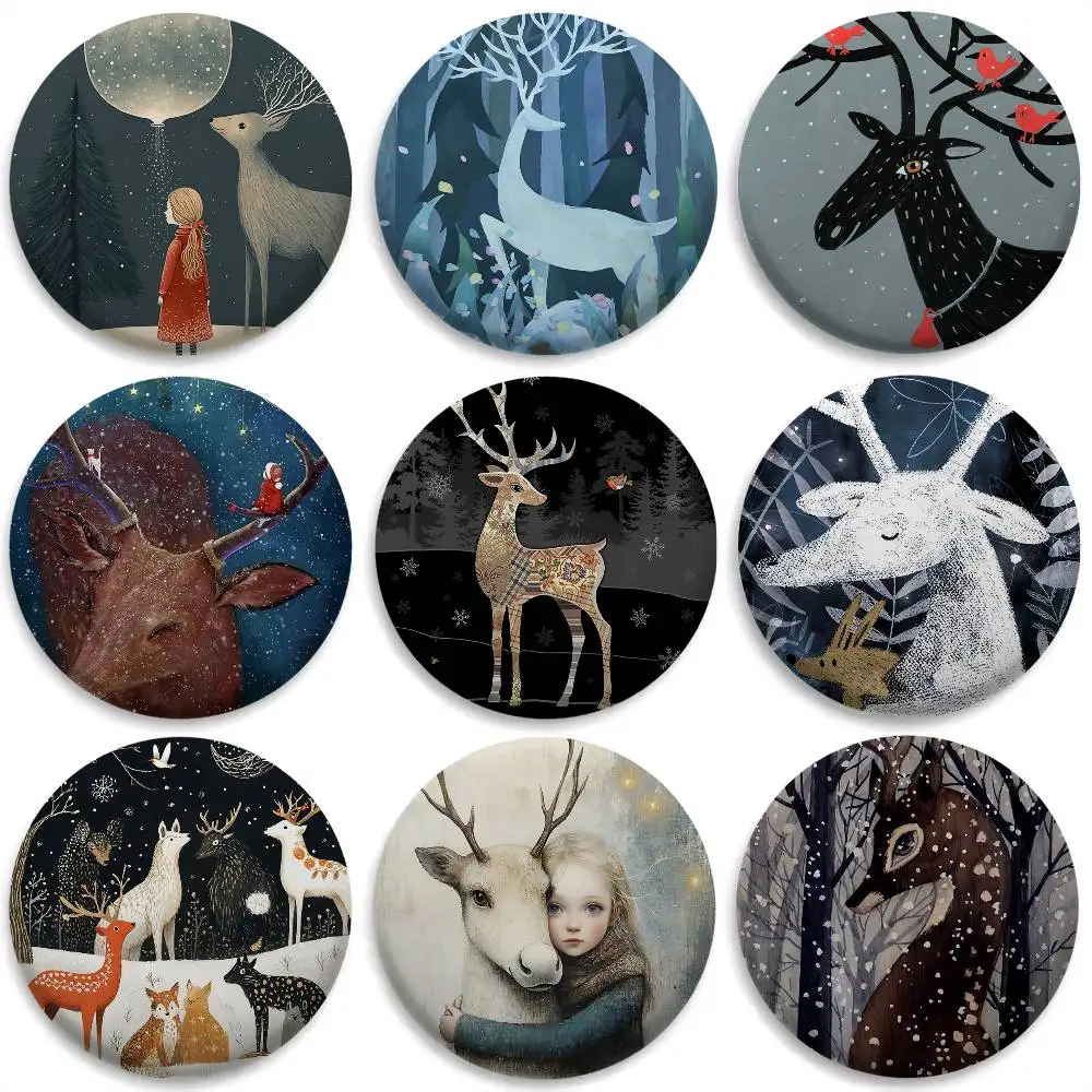 

Deer Cartoon Christmas Badges Round Exquisite Badge Brooches Creative Pins For Clothes Hat Backpack Gift Accessories