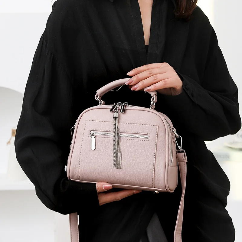 

Women’s Designer Luxury Shoulder Bag – 2025 High-End Fashion Tote, Famous Brand Inspired, Elegant and Practical