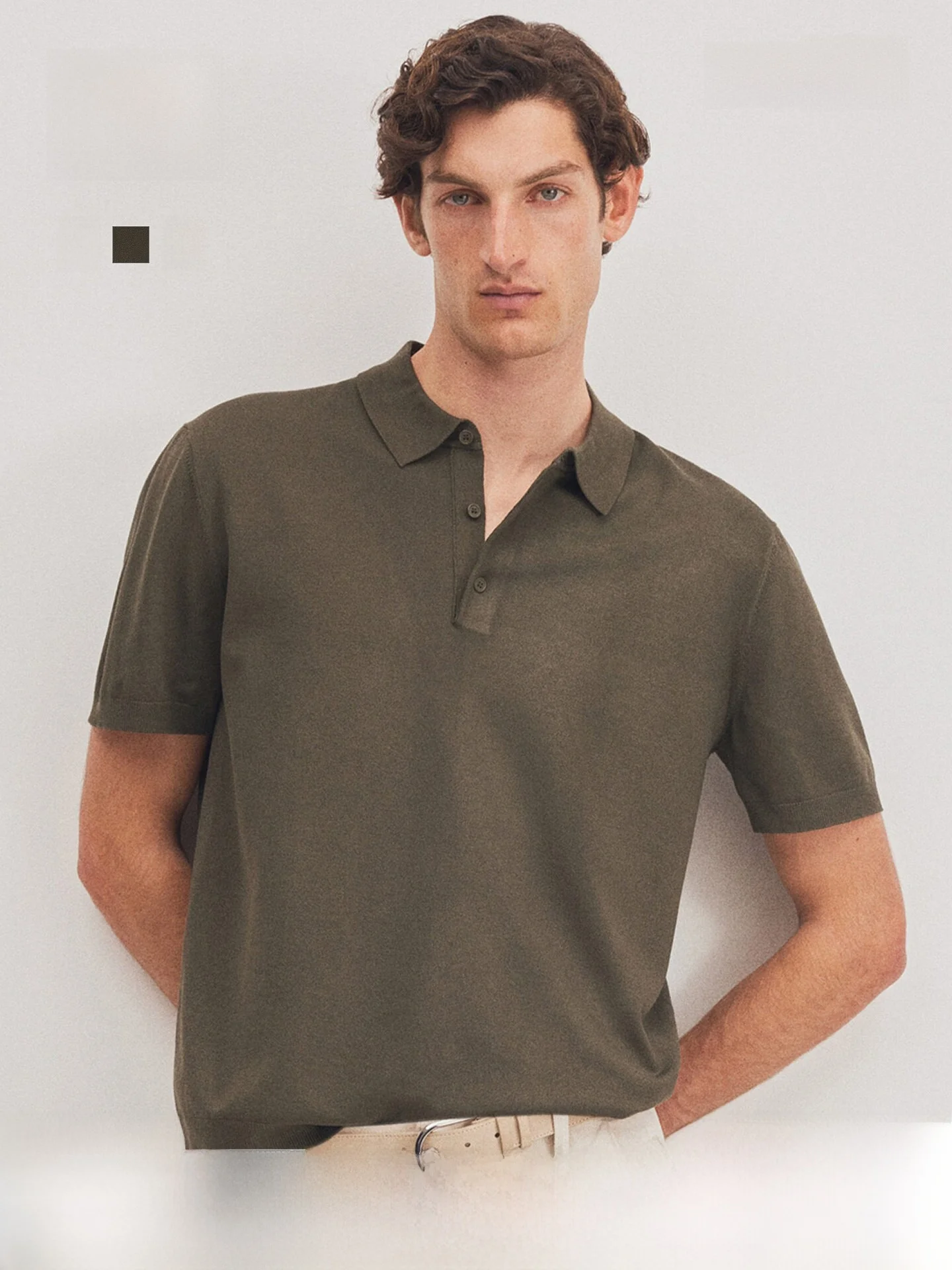 

H&M Men's Knitted Shirt Standard Fit Fine Knit Casual Style Youth Fashion V-Neck Short Sleeve Regular Thickness