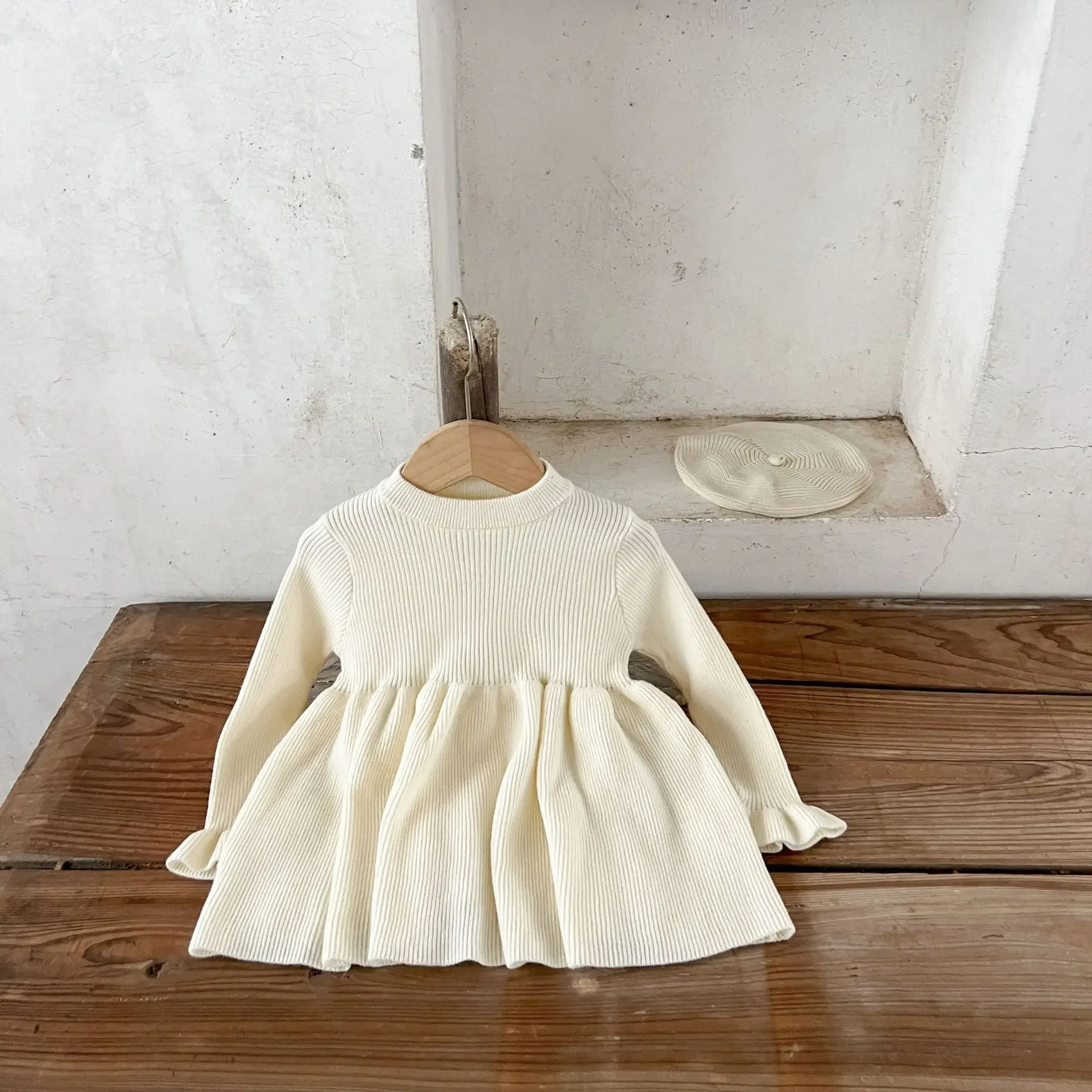 Baby Clothes Girls Baby Fashion Flared Sleeve Knitted Dress 2024 Spring Autumn New Solid Color Simple Comfortable Sweater Dress