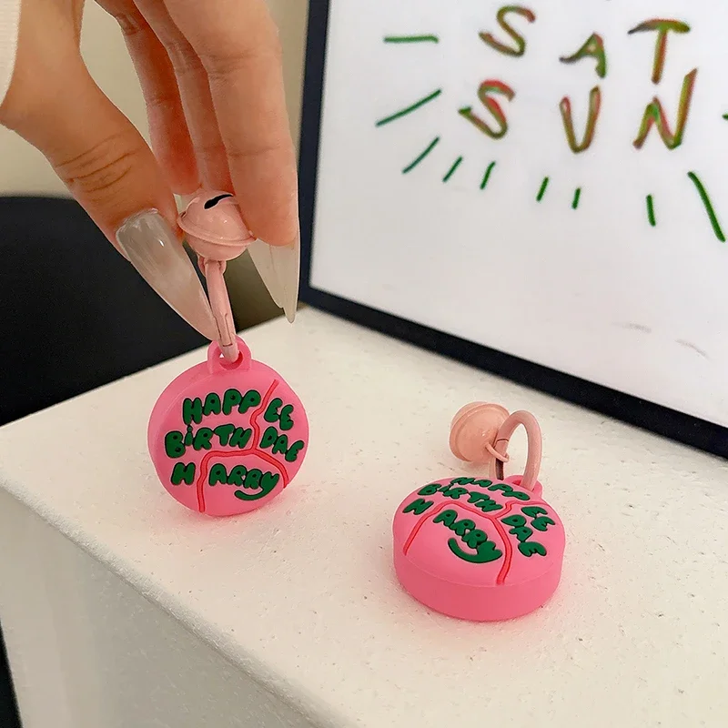 حافظة كعكة عيد ميلاد هاغريد اللطيفة المضحكة لهاتف أبل Airtag غطاء حماية لجهاز تعقب AirTag لحالات غطاء علامة الهواء