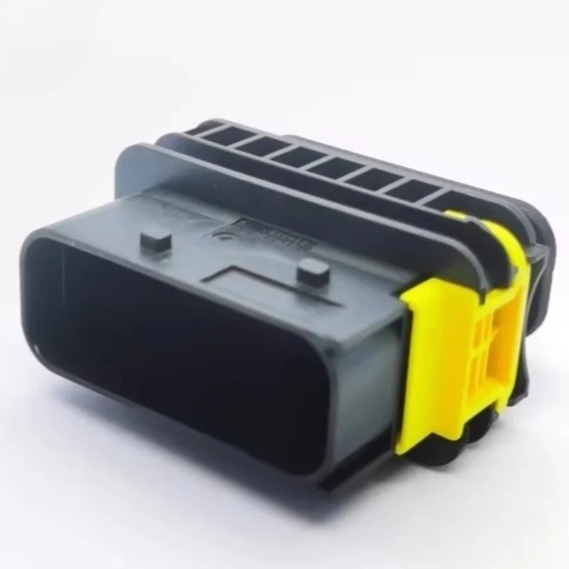 1-1564534-1 4P 5.8 مم مبيت طرفي ذكر، مبيت موصل كهربائي لأجهزة الأسلاك/السيارات/الإلكترونية