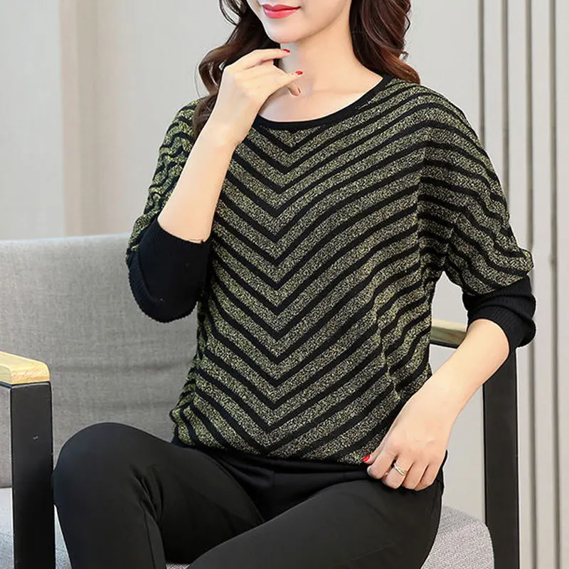 Spring Autumn Vintage Striped Wave Cut Spliced Knitted Sweaters Female Loose Batwing Sleeve Stylish Bright Silk O-Neck Jumpers