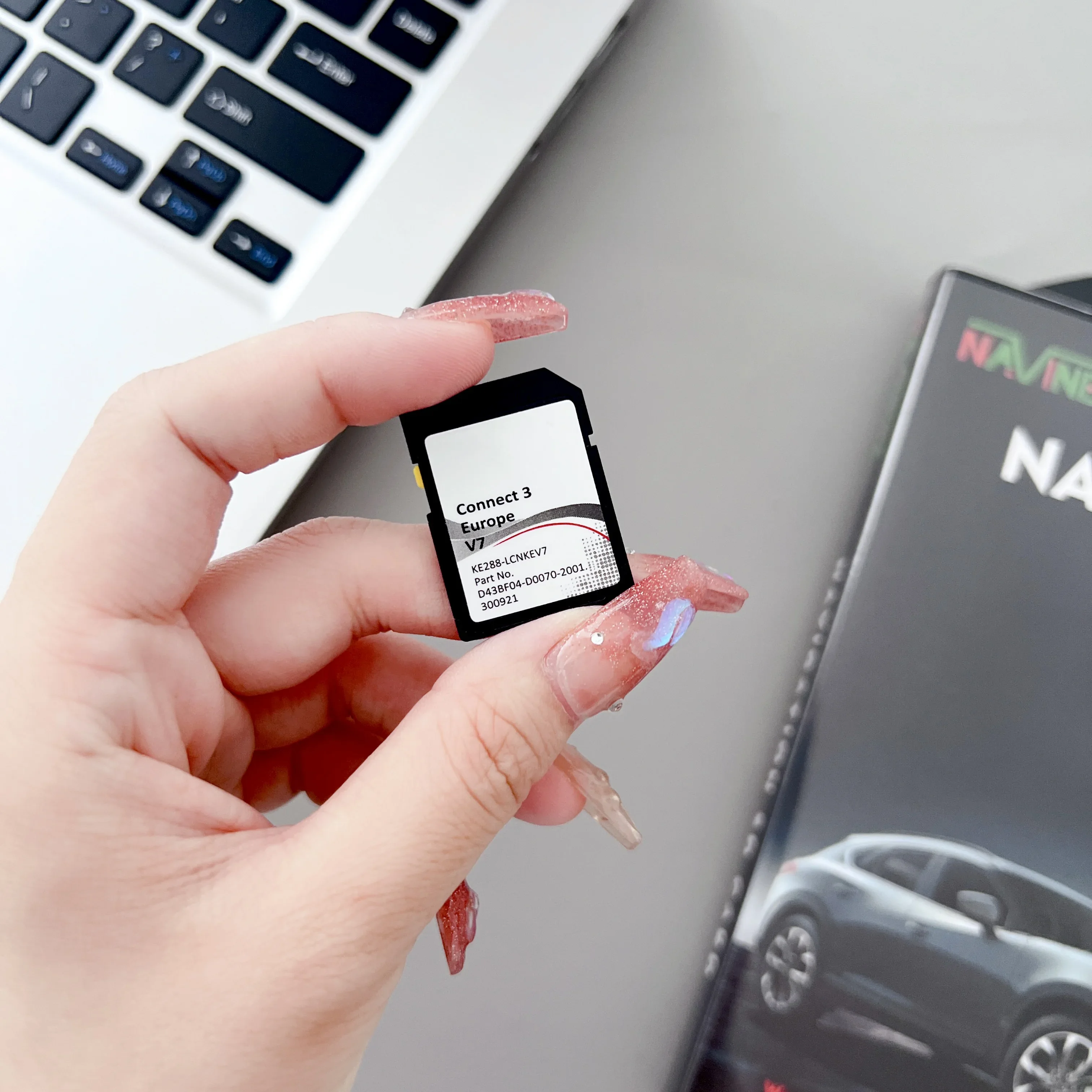 

Newest Connect 3 V7 for Nissan JUKE 2015 16GB Map Version Cover Germany Europe UK Sat Nav SD Europr Map Update