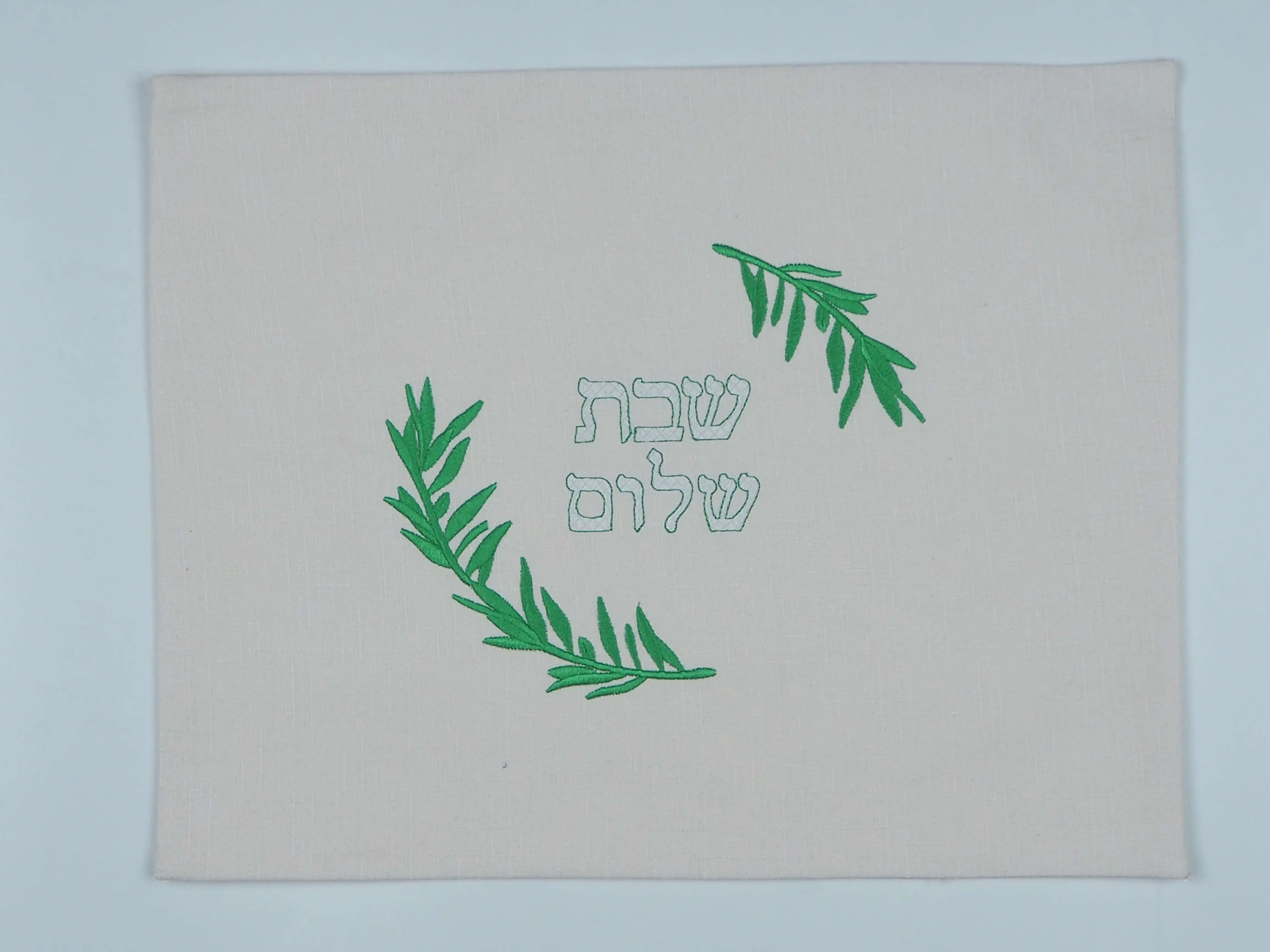 

BURLAP PLACEMAT WITH GREEN EMBRODIERY