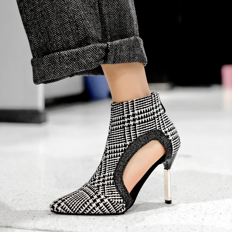 2026 Spring/summer New Retro Plaid Low Waist Sexy Slim High-heeled Pointed Shoes Suitable for Office or Party Occasions