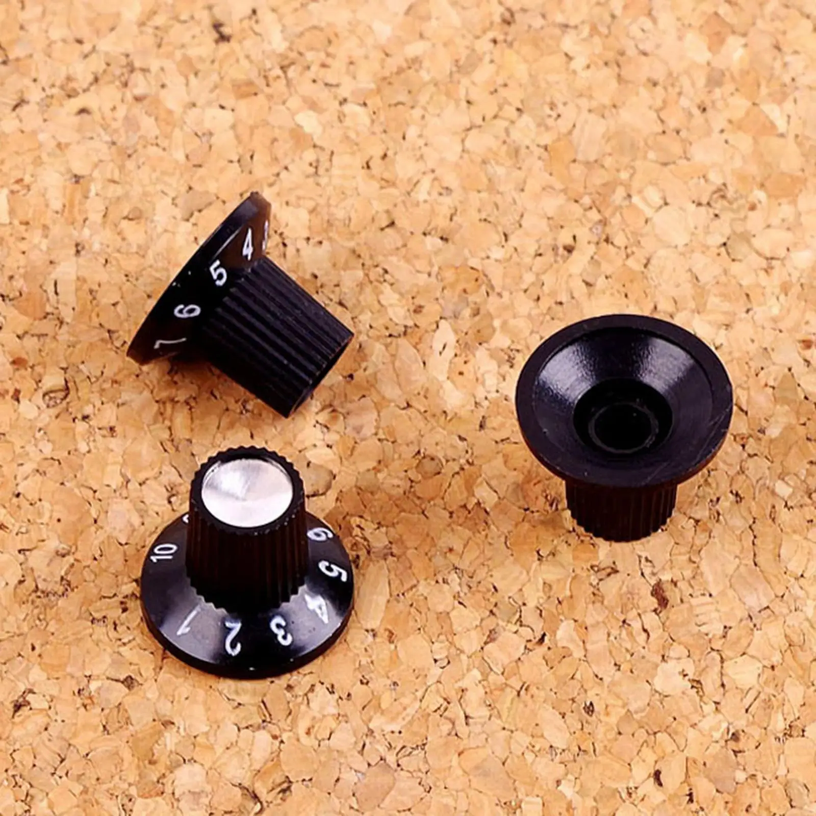 Bass Guitar Knobs 6mm Shaft Black Plastic Amplifier Volume Tone Control Potentiometer Knob Replacement Parts for Guitar Speed