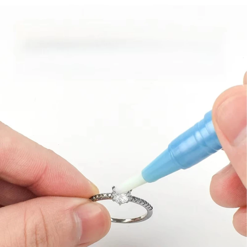 Nettoyer de bijoux : le guide pour un éclat durable