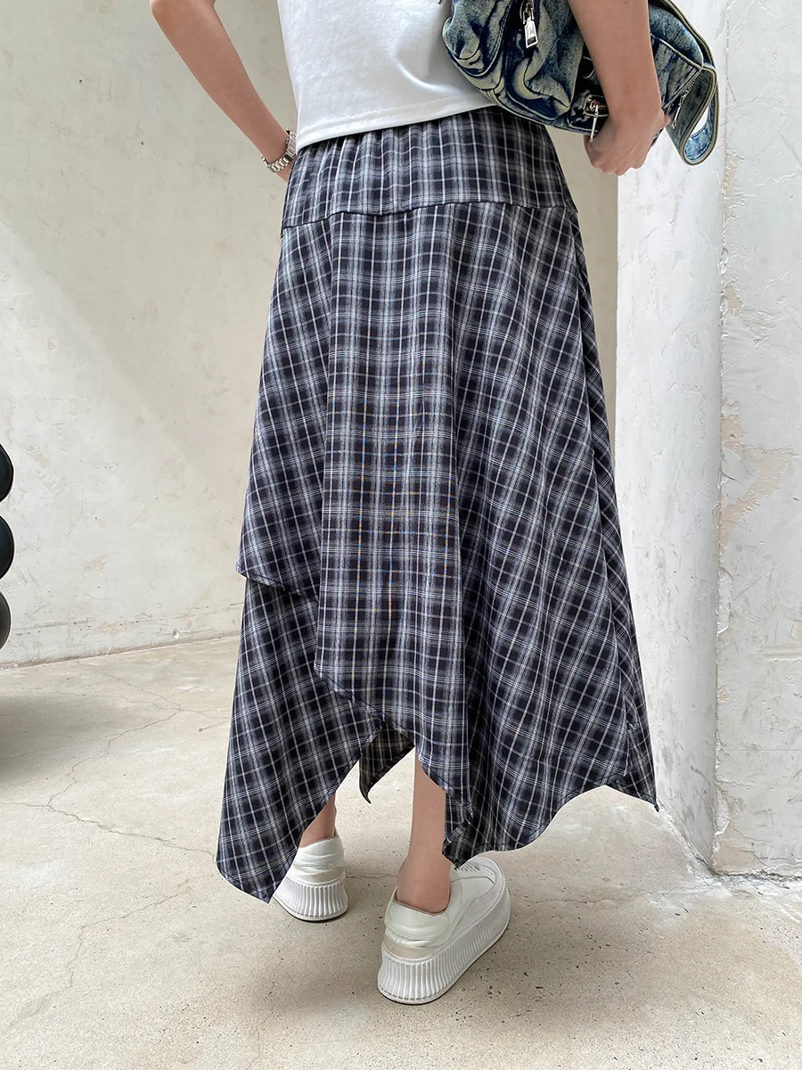 Sommerlicher, leichter, unregelmäßig geschnittener, hochtaillierter A-Linien-Karorock für Damen – Detail 12