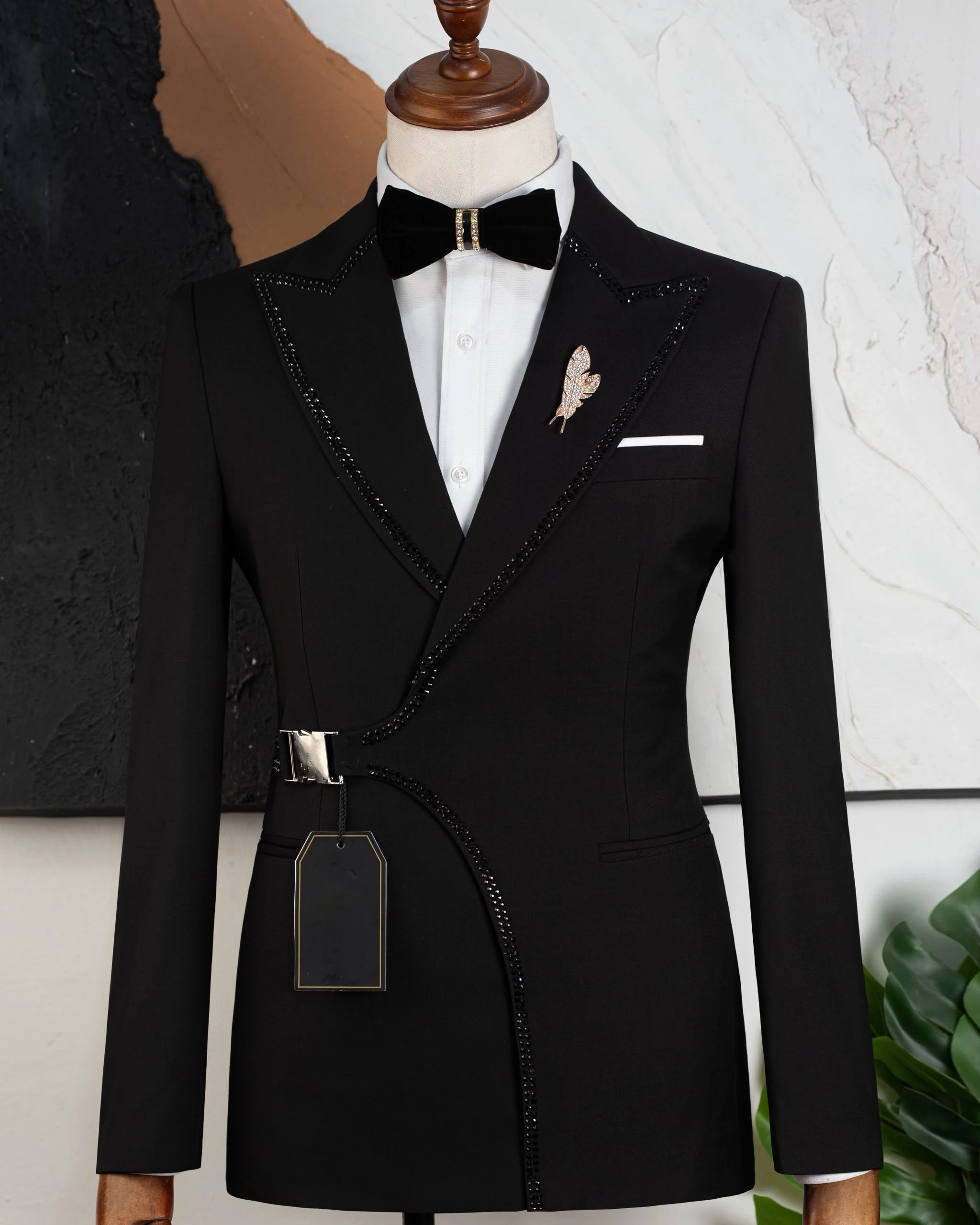 Luxury Black Asymmetrical Zip Blazer with Rhinestone Trim and Butterfly Brooch Men Gala Party Suit Jacket Customized M266005