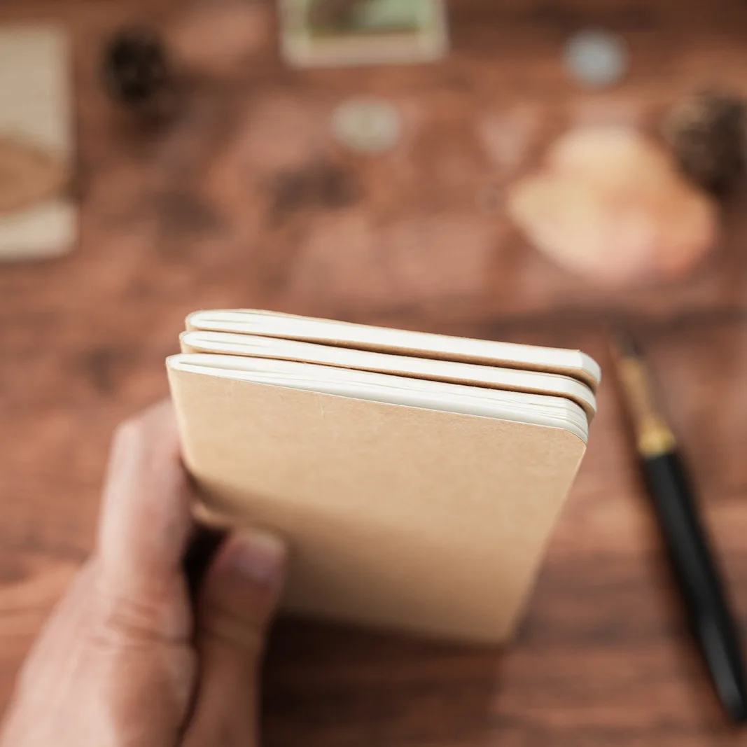 إدراج دفتر ملاحظات مبطن بإعادة تعبئة TN مقاس 14 × 9 سم، 100 جرام من ورق الخشب الممتاز الخالي من الكبريت، 40 ورقة لدفتر المسافر، والمذكرات، واليور