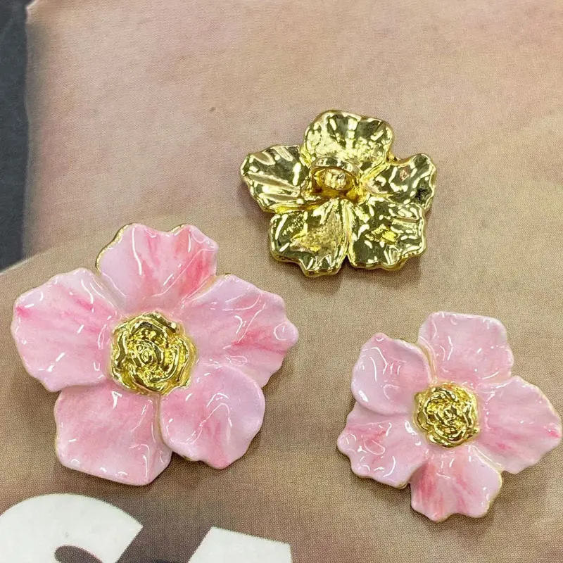 6 stücke Blume-förmigen Metall Knopf Für Kleidung Mode Frauen Manschette Kragen Hemd Mantel Nähen Zubehör Mini Nähen Knöpfe – Detail 2