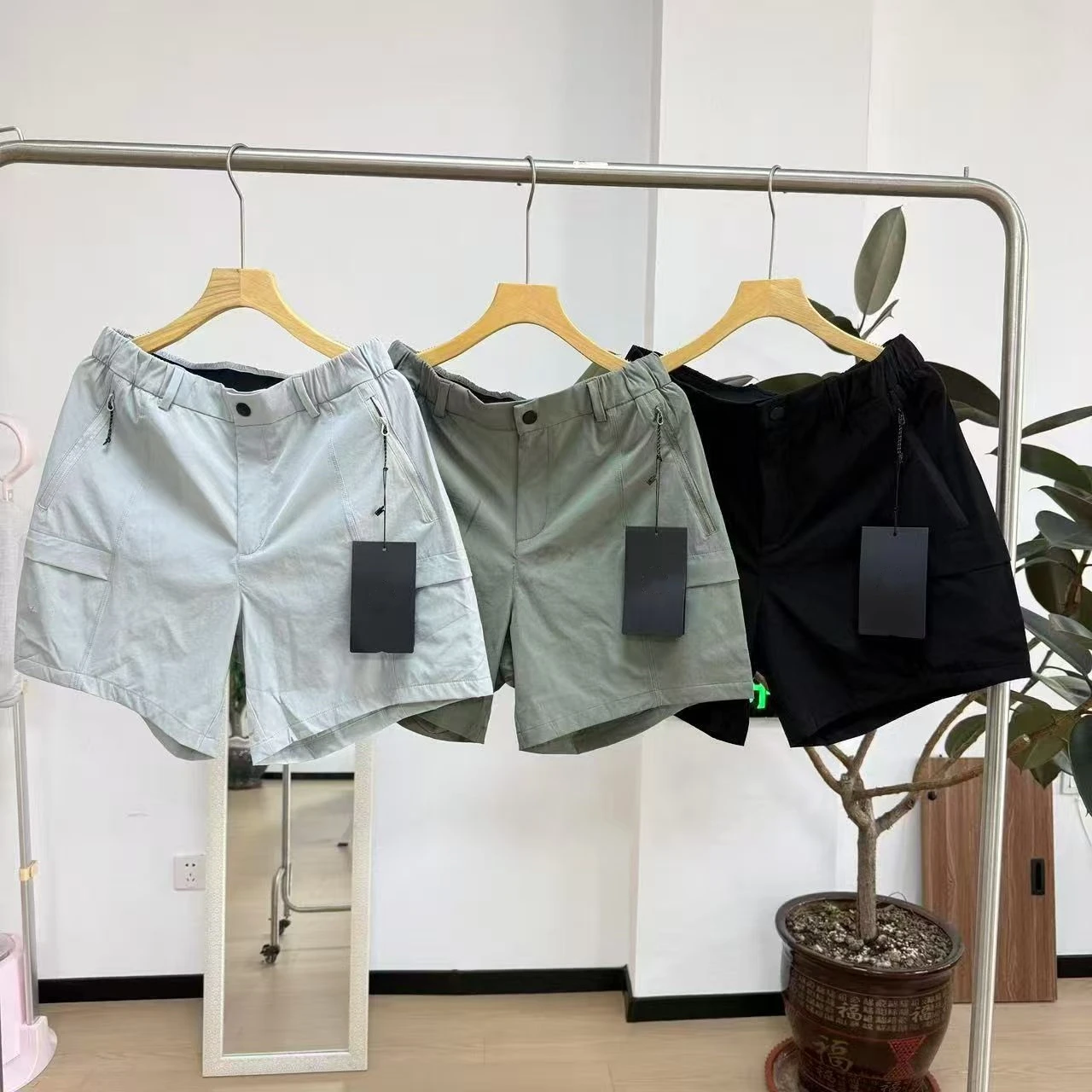 Women's Quick Dry Wear-Resistant Summer Thin Short Pants Multi-Pocket Straight Leg Natural Waist Polyester Fiber Ladies Trousers