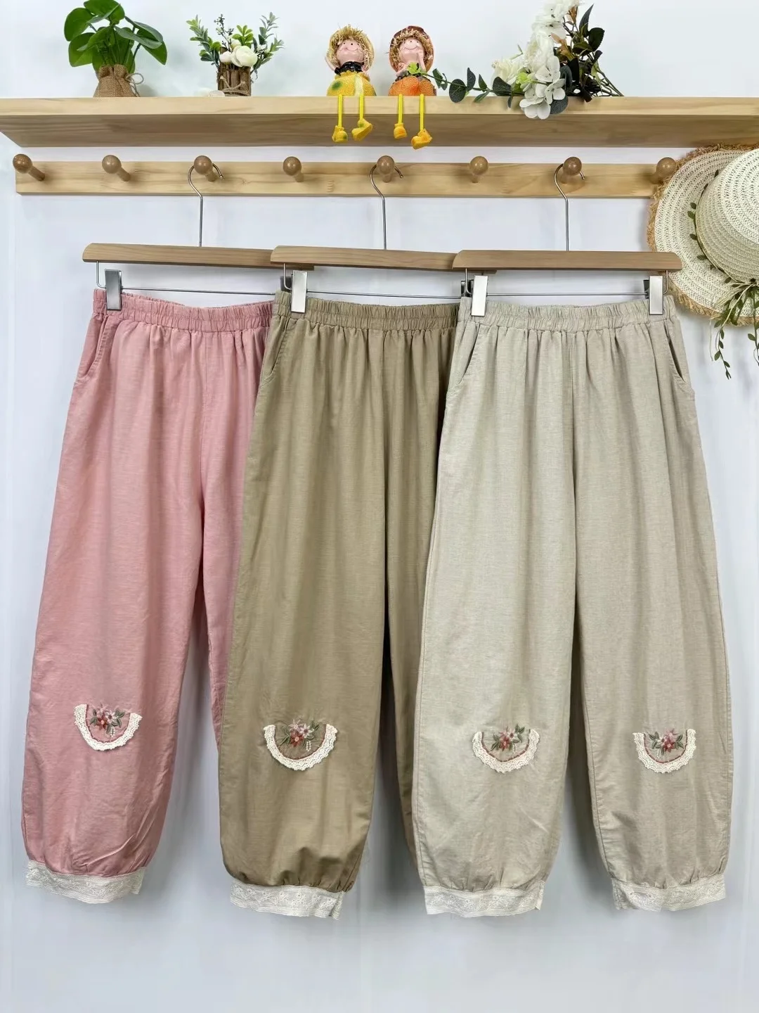 Zomer Nieuwe Katoen Linnen Elastische Taille Kant Zoom Bloemknop Casual Broek Vrouwen Geborduurde Loose Fit Harajuku Sle Negen stuk