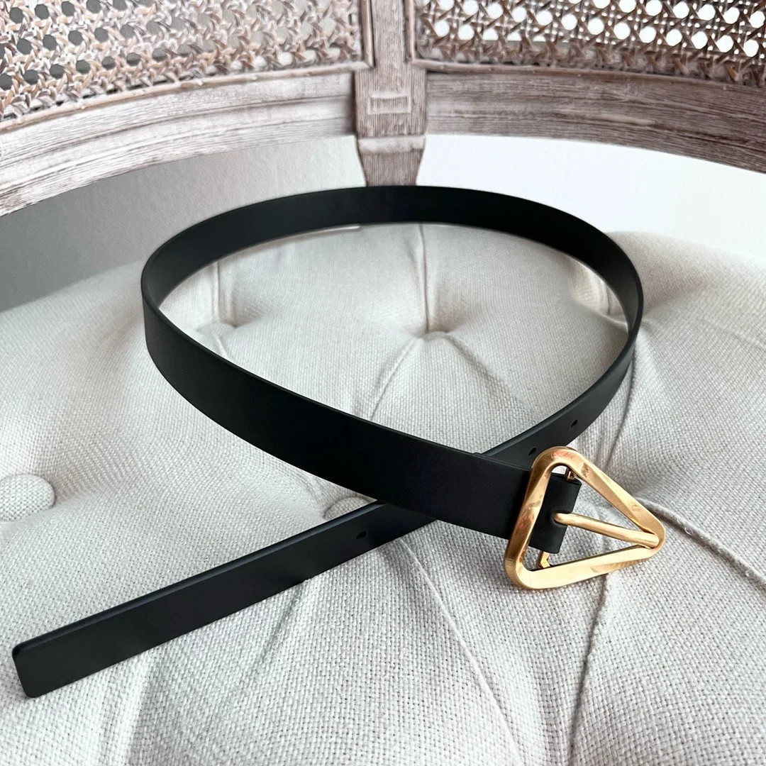 Fashion Leather Thin Belt For Women Triangle Buckle Waist Strap Luxury Designer Female Jeans Dress Trouser Decorative Waistband