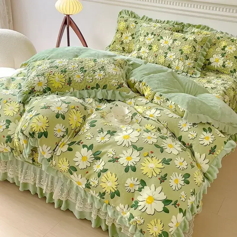 Green Flowers Pattern Thickened Milk Velvet Bed Group Sheet Set Winter Double-sided Coral Fleece Duvet Cover Four Piece Suit Set