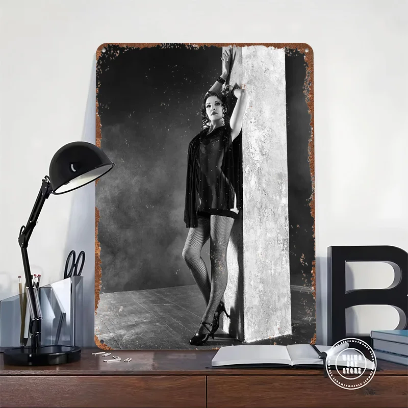Vintage Pinup Pose Printed Poster Customized Retro Wall Art Vintage Metal Tin Signs for Office Decor Room Decoration Gaming Home