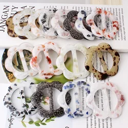 10pcs Hollow Flower Shape Resin Tee Shirt Clips Scarf Buckles T Shirt Clip Ring Clothes Corner Knotted Buckles Mixed Style