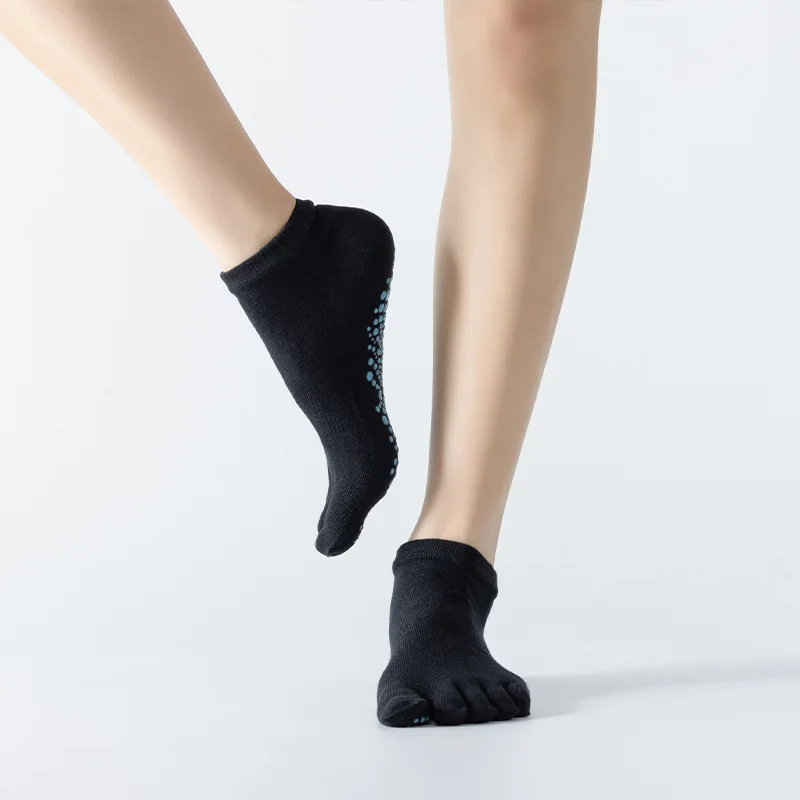 Chaussettes de yoga à cinq doigts en coton et silicone pour femmes, chaussettes Parker Pilates, chaussettes non aldes, haute qualité