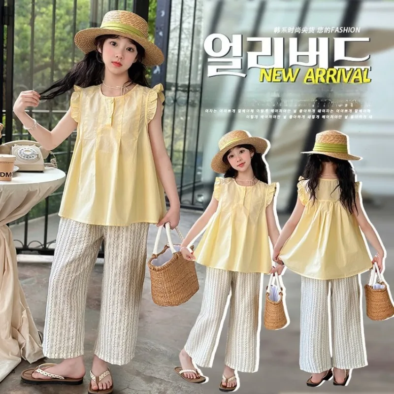 

Girls Sweet Yellow Clothes Set Summer Children Sleeveless Bow Decoration Pleated Vest+Shorts Two-piece Set Children's Clothes