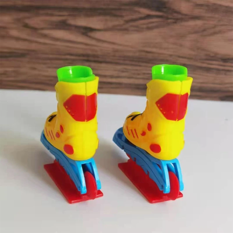 1 paio novità Finger Inline pattini adulti bambini decompressione Mini Ice Roller Skate gioco da tavolo giocattoli da dito bambini ragazzi regali