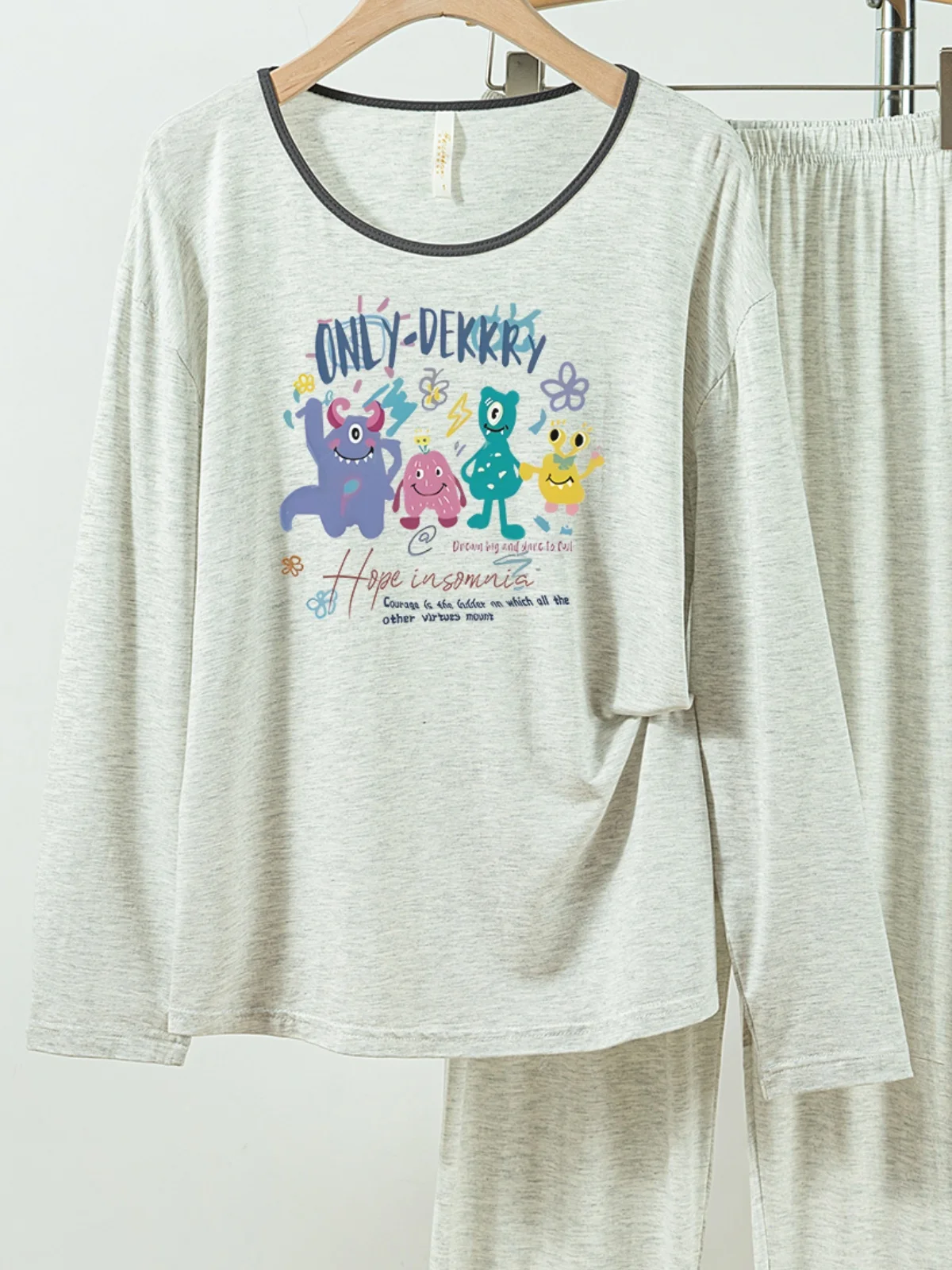 

5181-298 Casual and Comfortable Modal Cotton Pajamas for Women, New Spring and Autumn Long-Sleeved Long Pants Solid Color Casual