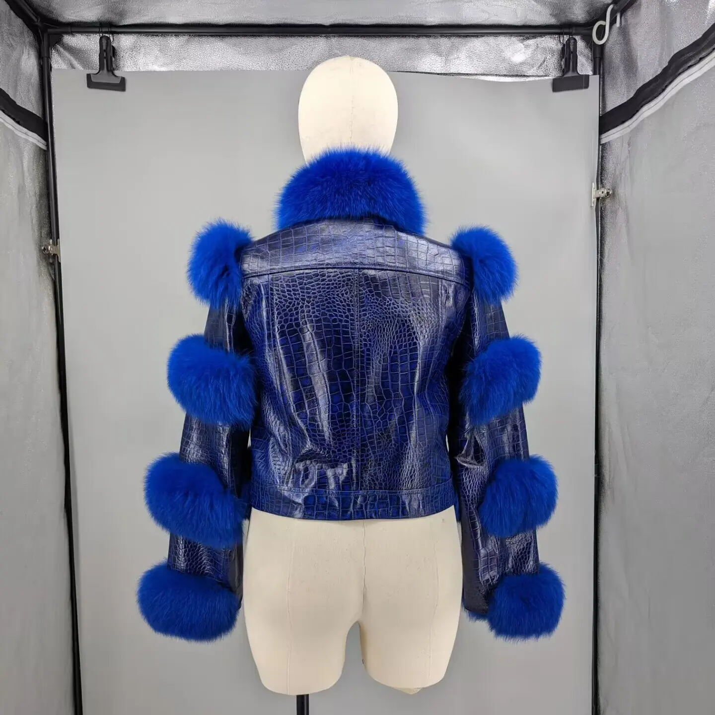 Women Royal Blue Snake Print Real Sheepskin Moto Jacket Short Full Real Fox Fur Trim Collar Front Cuff Diagonal Zip Winte23A0413
