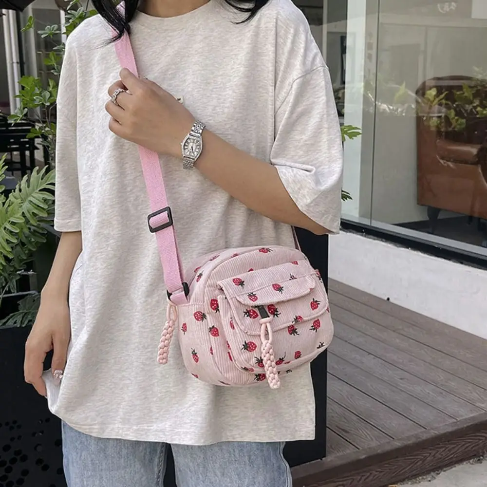 

Large Capacity Strawberry Crossbody Bag Printing Korean Style Women Shoulder Bag Shopping Bag Zipper Corduroy Handbag