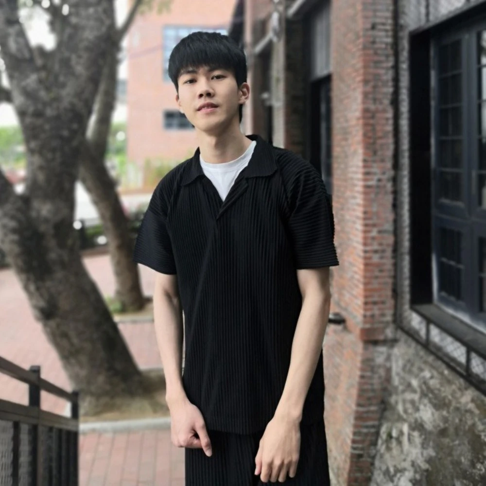 ISSEY Wrinkle Shirt with Loose Lapel, Versatile Casual Short-Sleeved T-Shirt, POLO Shirt, Men's Trendy Style
