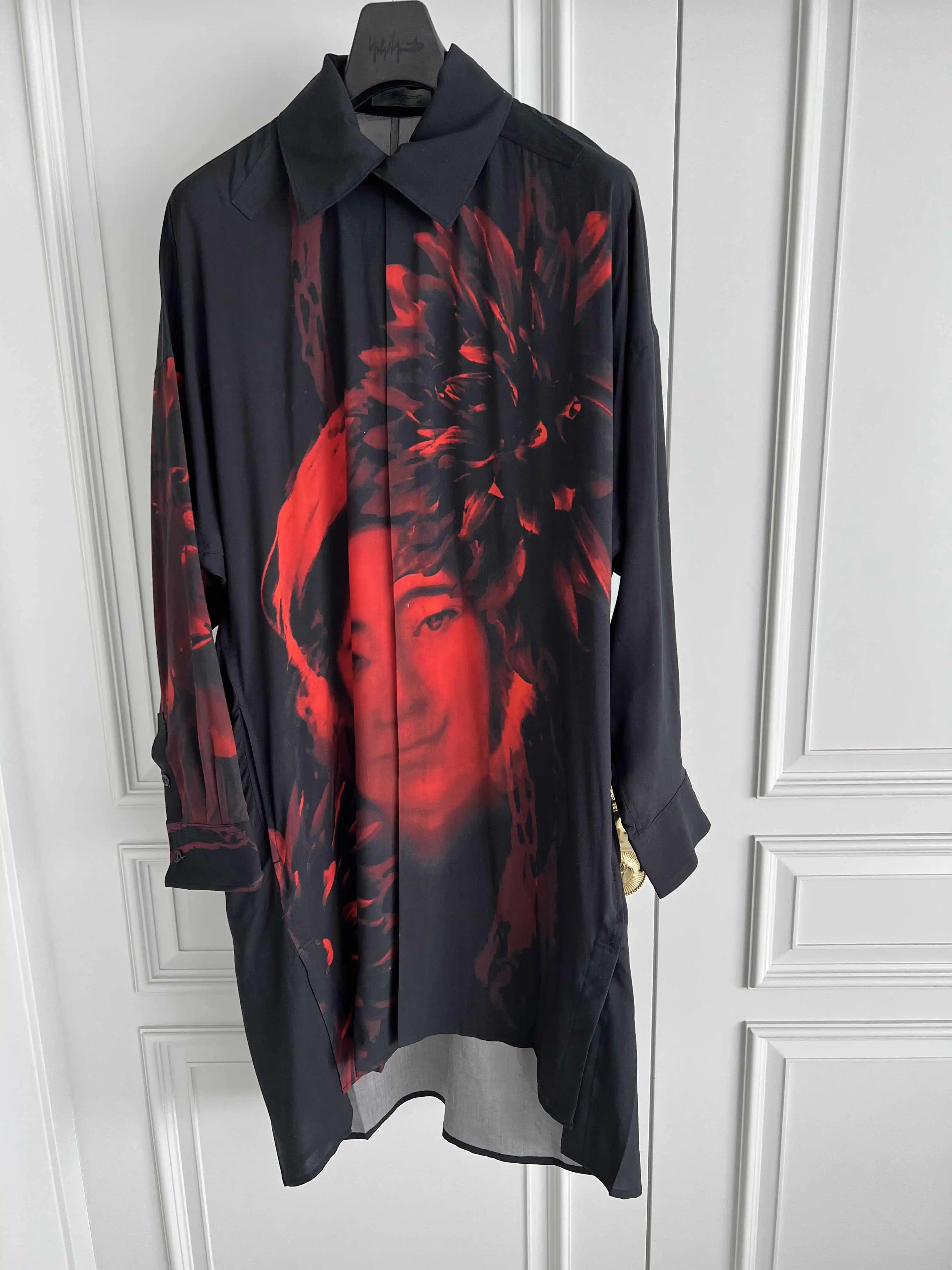 TOP-YAMAMOTO's original design Paris show women's portrait with print and shirt for men