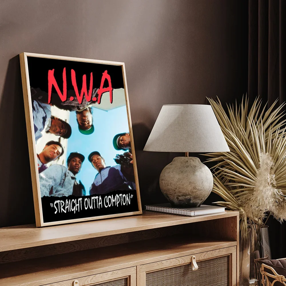 NWA مستقيم Outta Compton ملصقات الفيلم الكلاسيكي مقاوم للماء ورقة ملصق مقهى بار ديكور الفن ملصقات الحائط