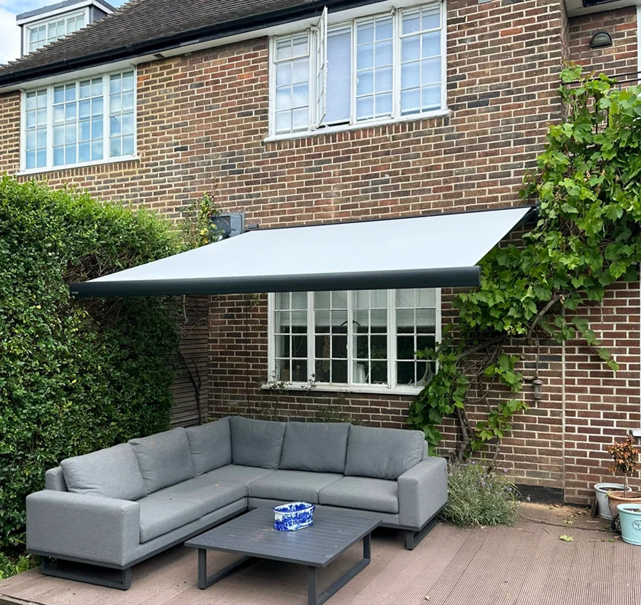 

Aluminum Retractable Arms Full Box Awnings Balcony Sun Shade Roof Windproof Outdoor Folding Awning Waterproof Feature Terrace